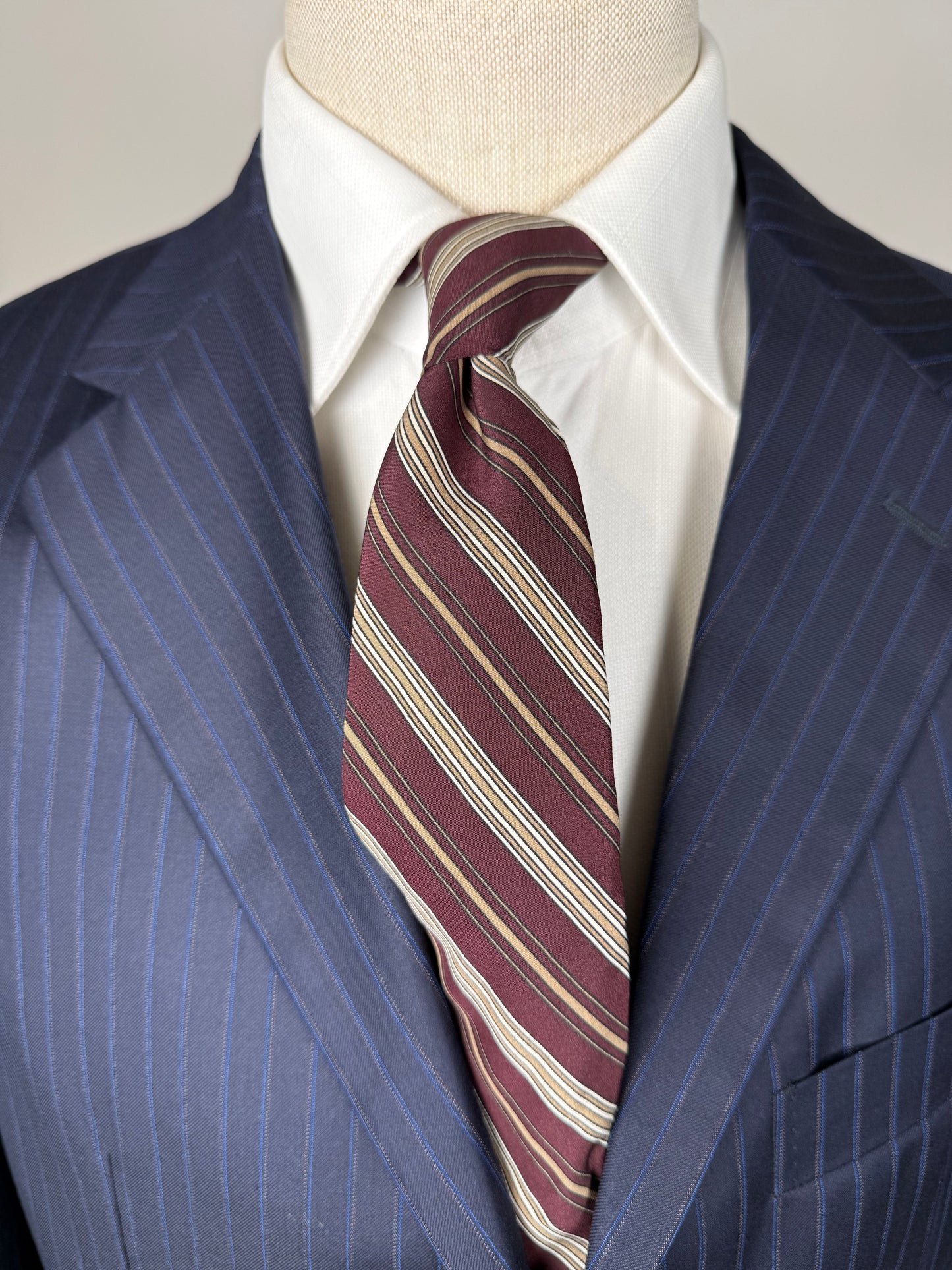 Cravatta Yves Saint Laurent vintage crêpe a righe