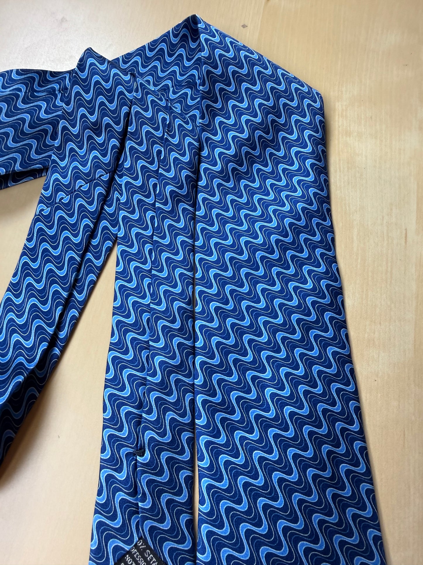 Cravatta Missoni blu fantasia onde