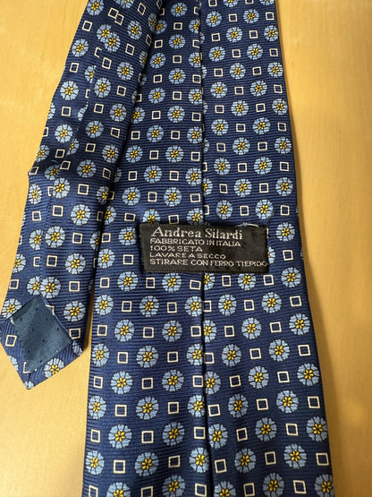 Cravatta blu micro fantasia floreale