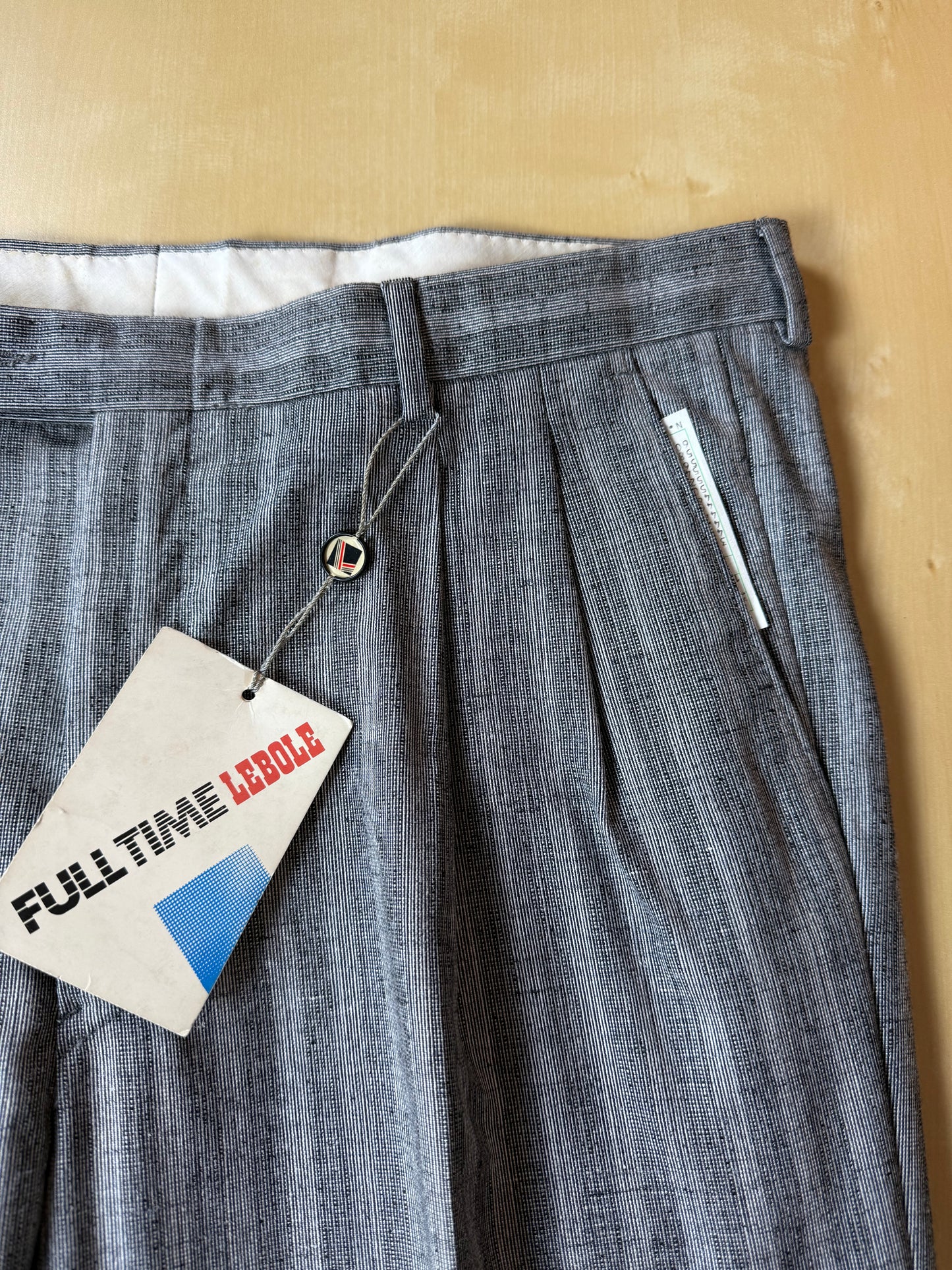 Pantaloni anni '80 grigio chiaro misto lana viscosa e seta (NOS) - tg. 50