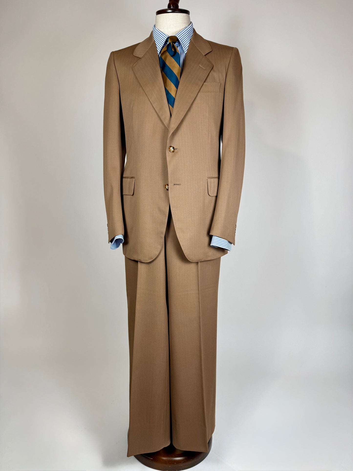 Completo Corneliani anni ‘70 lana pettinata marrone - tg. 48