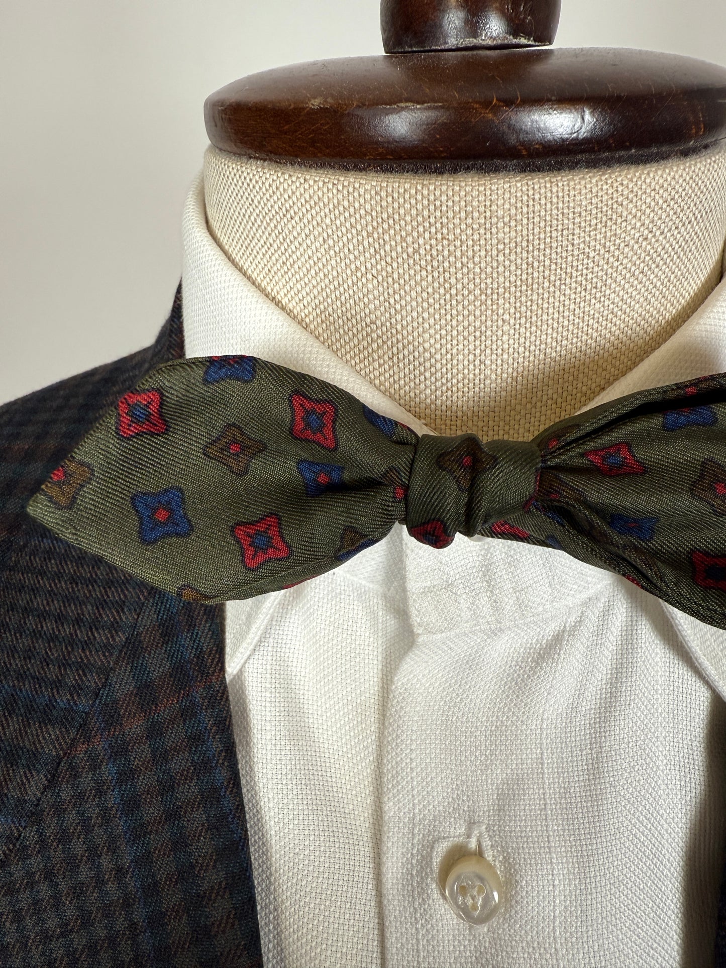 Papillon punta di diamante verde micro fantasia