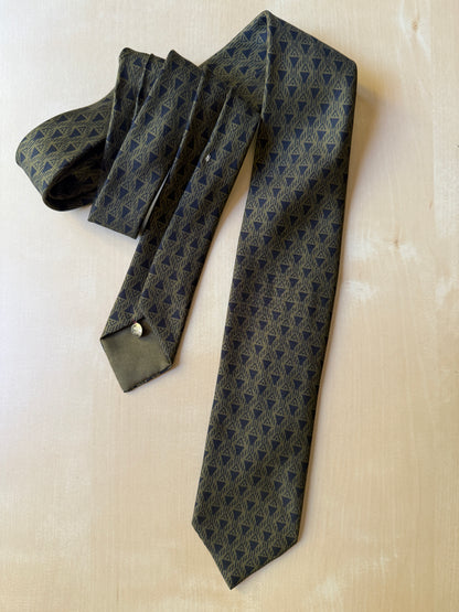 Cravatta anni ‘60 verde micro fantasia geometrica