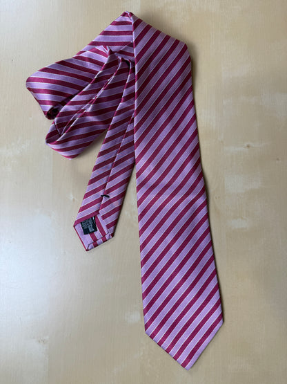 Cravatta Armani in raso a righe rosa