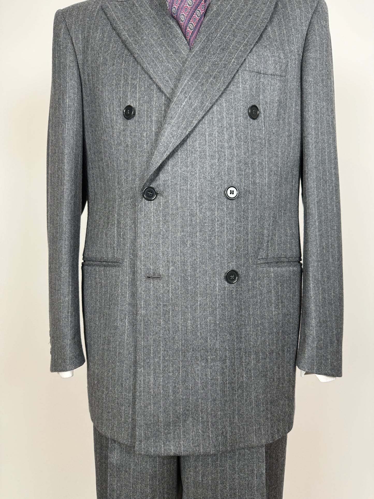 Completo doppiopetto flanella grigio gessato anni ‘80/‘90 - tg. 48/50, drop alto