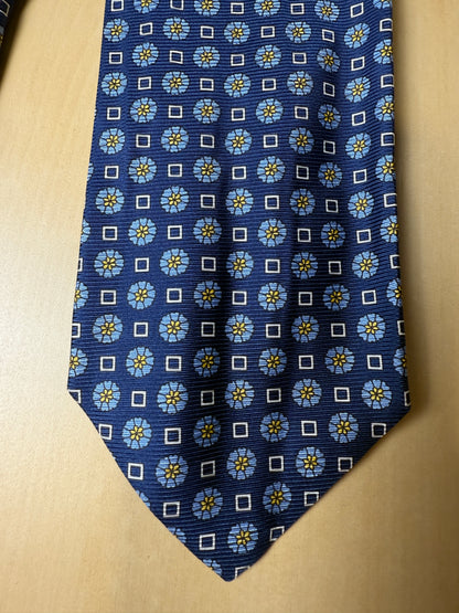 Cravatta blu micro fantasia floreale