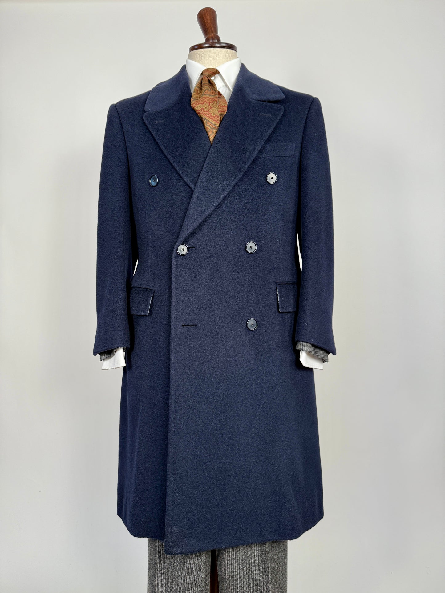 Cappotto in puro cammello blu con soffietto e martingala - tg. 48-52