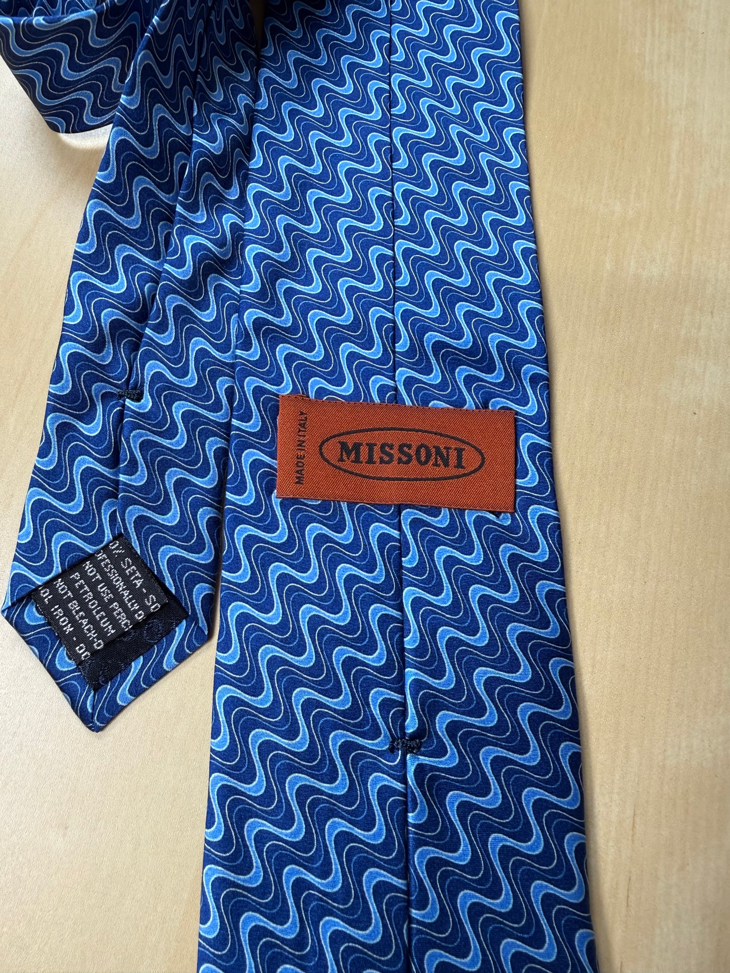 Cravatta Missoni blu fantasia onde