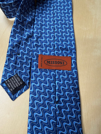 Cravatta Missoni blu fantasia onde