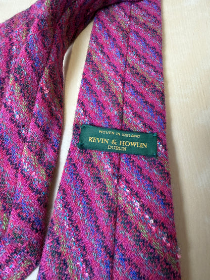 Cravatta in tweed irlandese rosa fucsia