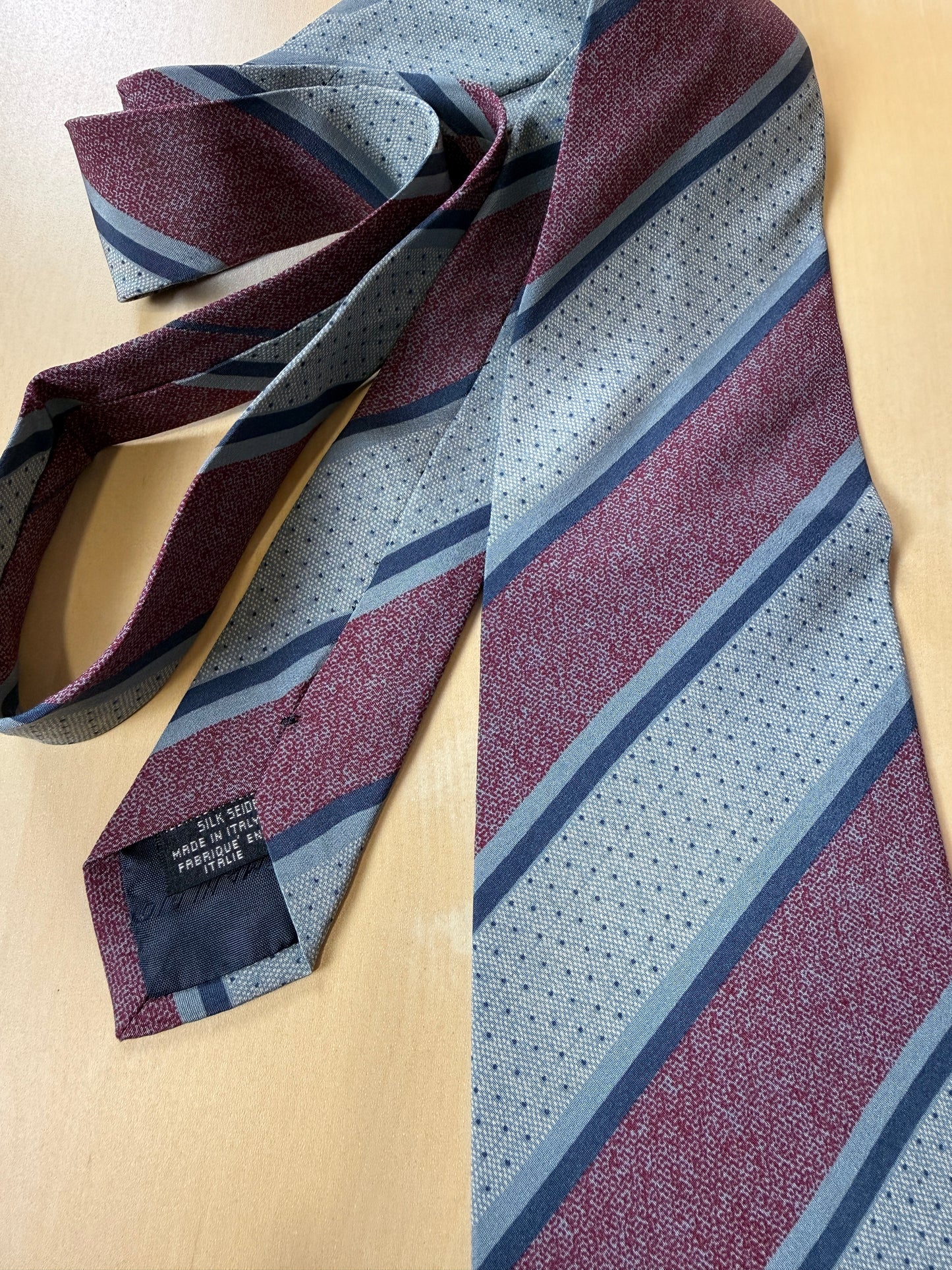 Cravatta Armani vintage regimental in crêpe