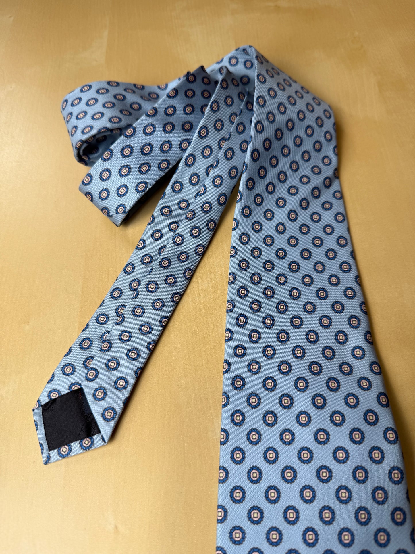 Cravatta Etro azzurra medaglioni