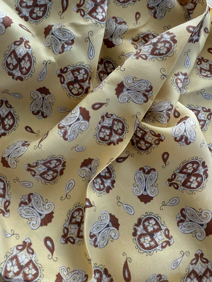 Sciarpa/foulard in seta giallo crema paisley