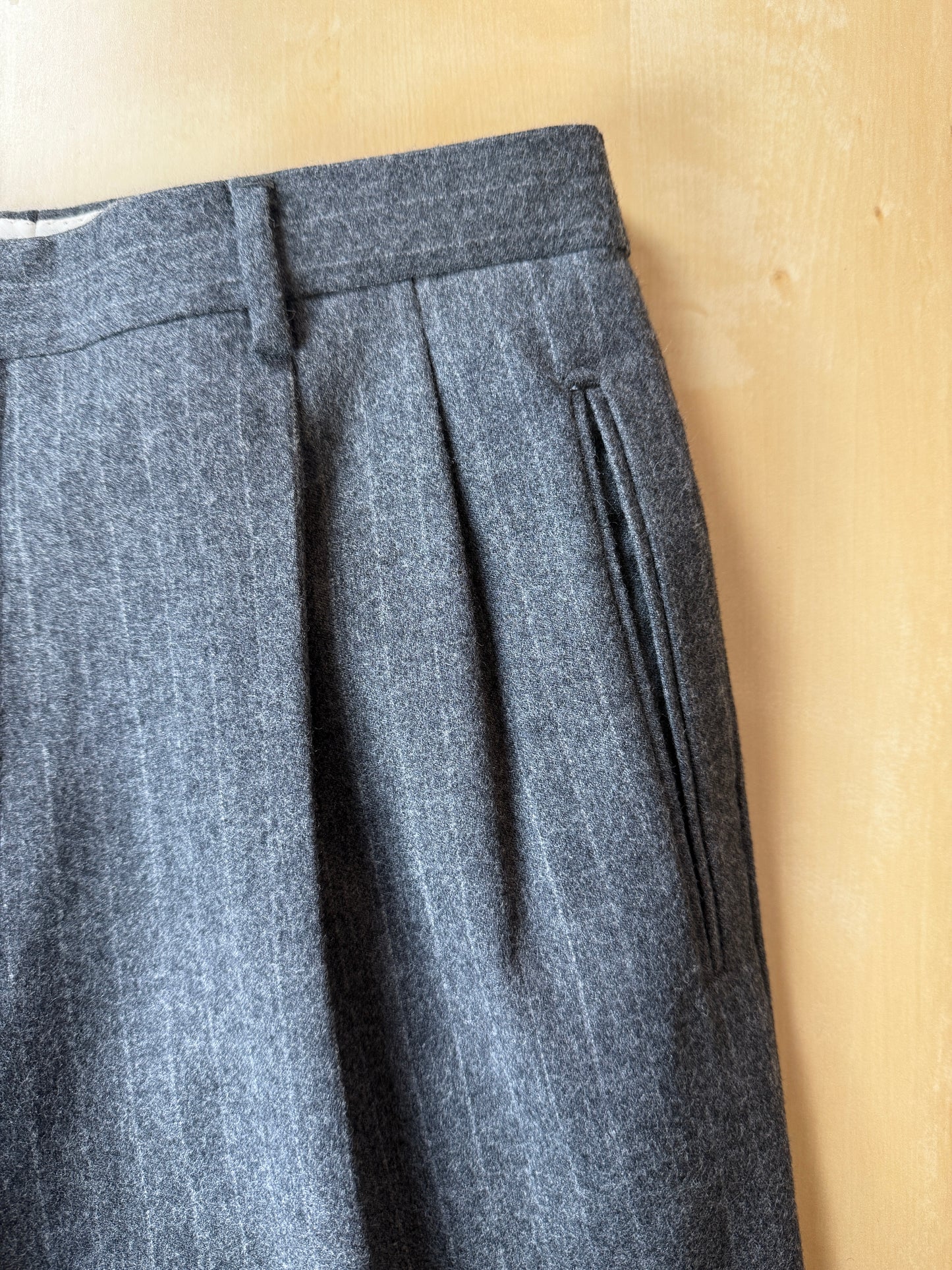 Completo doppiopetto flanella grigio gessato anni ‘80/‘90 - tg. 48/50, drop alto