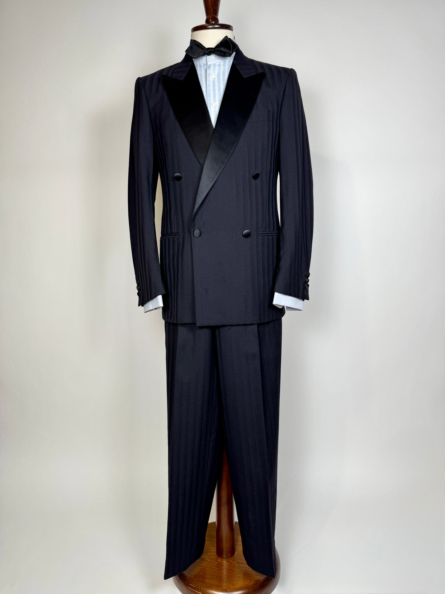 Smoking doppiopetto Corneliani anni ‘80 - tg. 44/46 drop alto