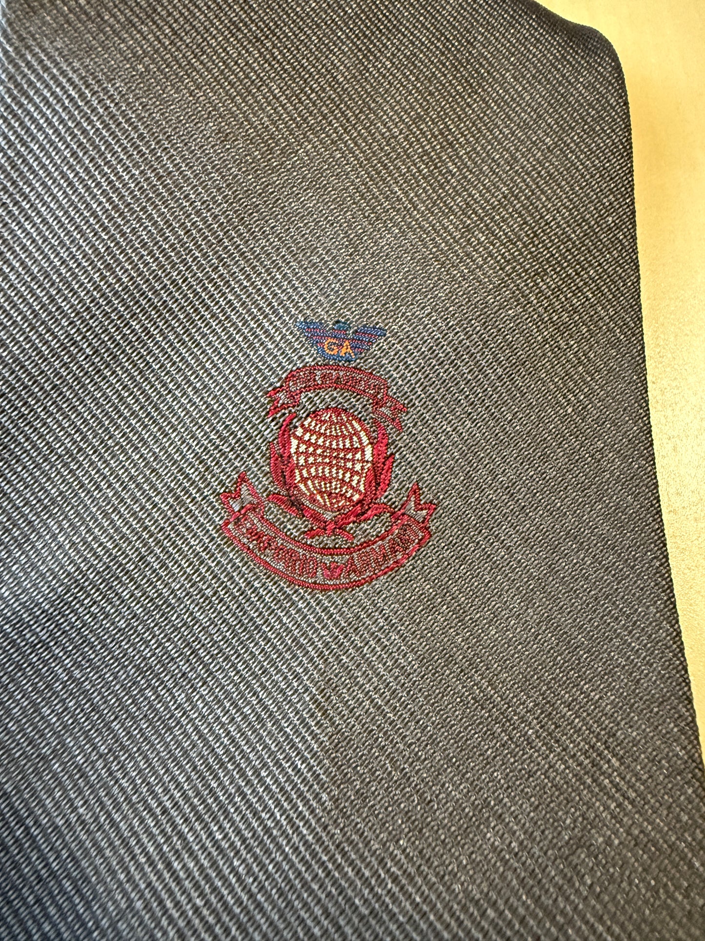 Cravatta Emporio Armani color antracite con logo