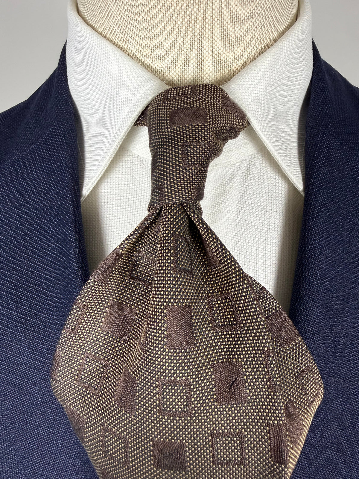 Cravatta Armani vintage marrone quadri