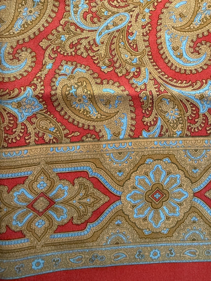 Sciarpa tubolare in seta paisley con giocatore di golf