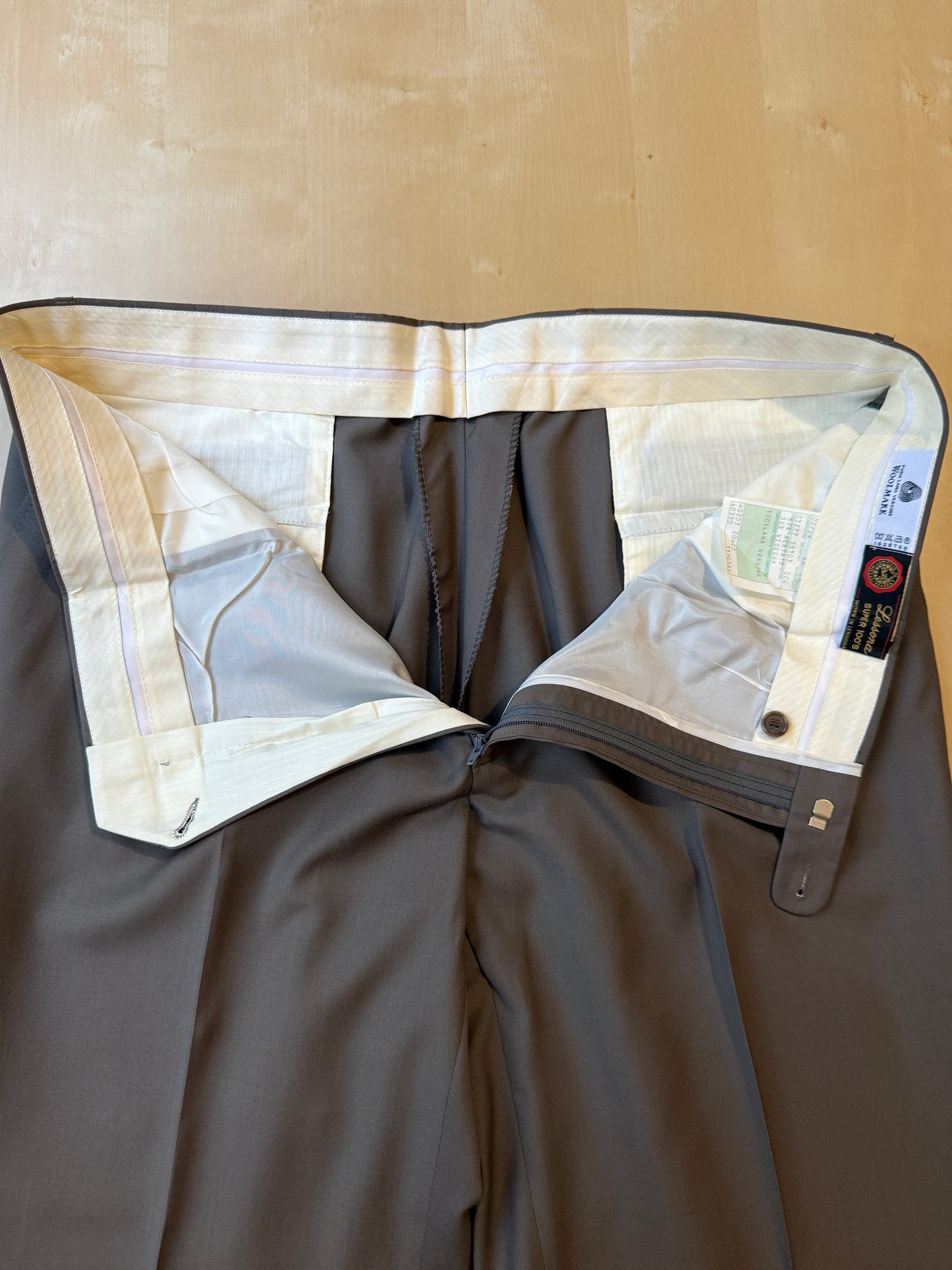 Pantalone in fresco lana anni ‘90 grigio-cachi (NOS) - tg. 58