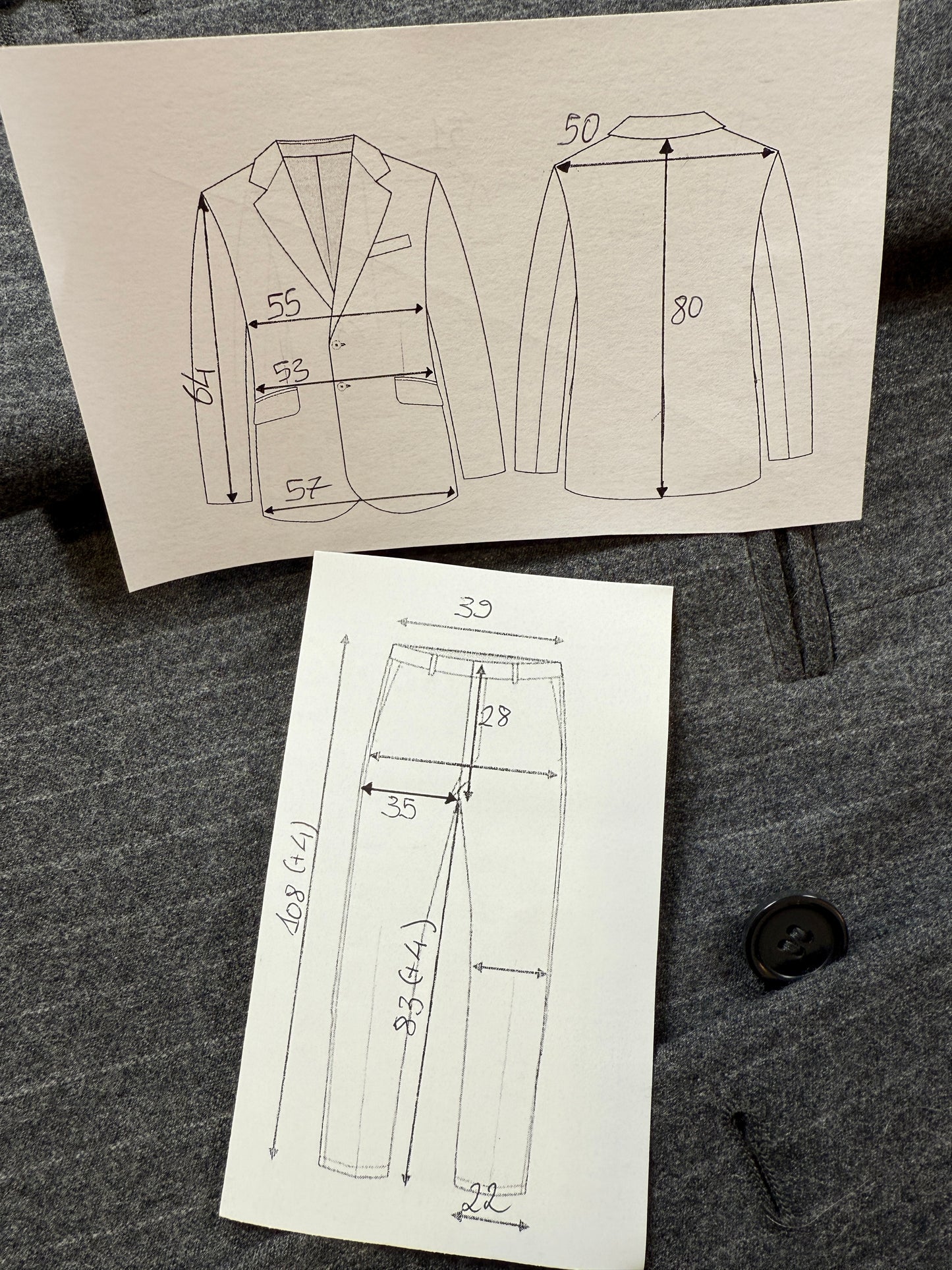 Completo doppiopetto flanella grigio gessato anni ‘80/‘90 - tg. 48/50, drop alto