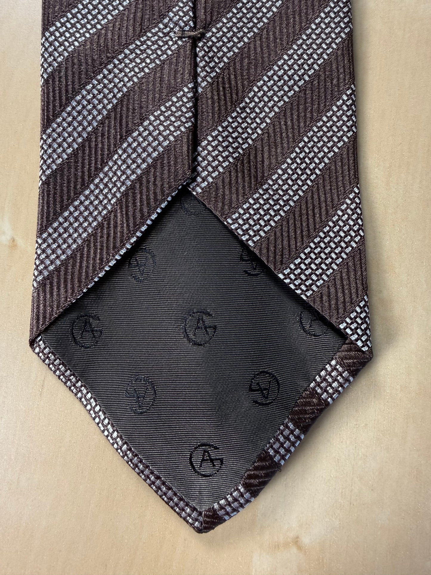 Cravatta Giorgio Armani regimental marrone e argento