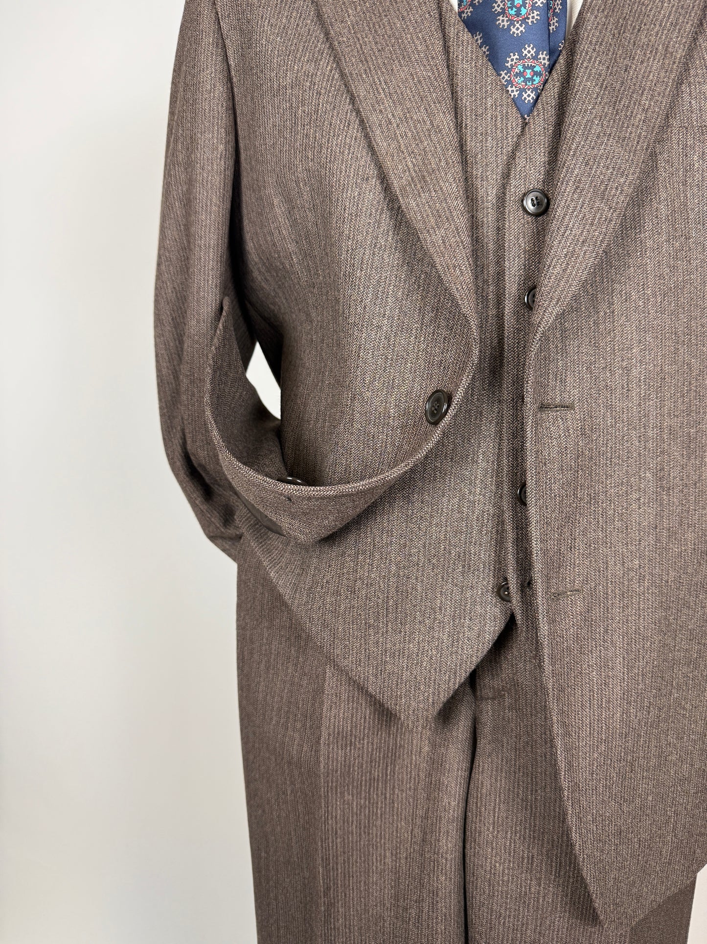 Completo 3 pezzi anni ‘70 marrone mélange - tg. 50/52 drop basso