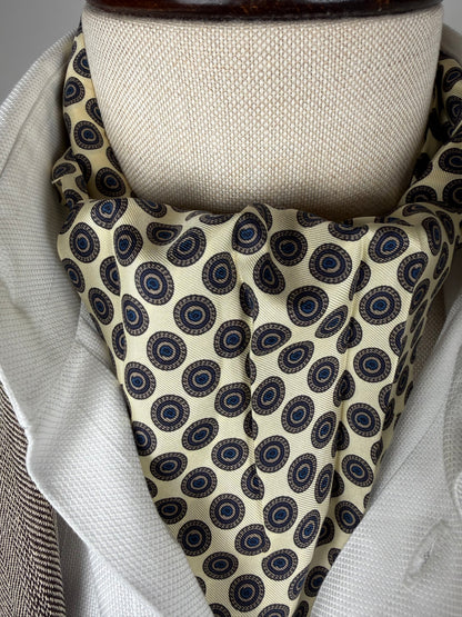 Ascot pala quadrata a frange made in England