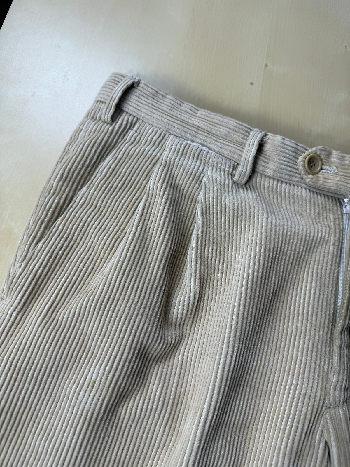 Pantaloni De Paz velluto a coste beige chiaro - tg. 50