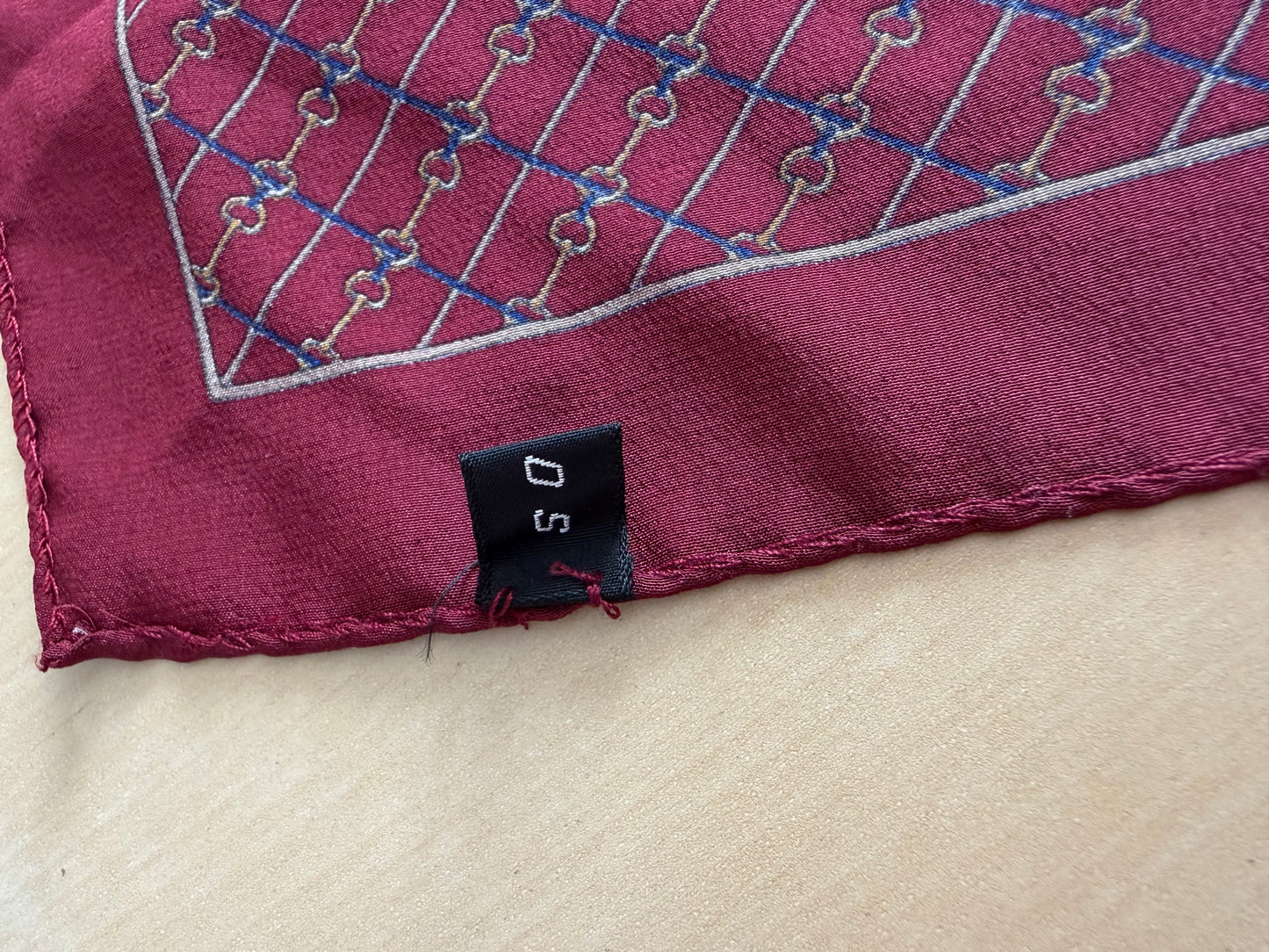 Pochette vintage bordeaux con morsetti