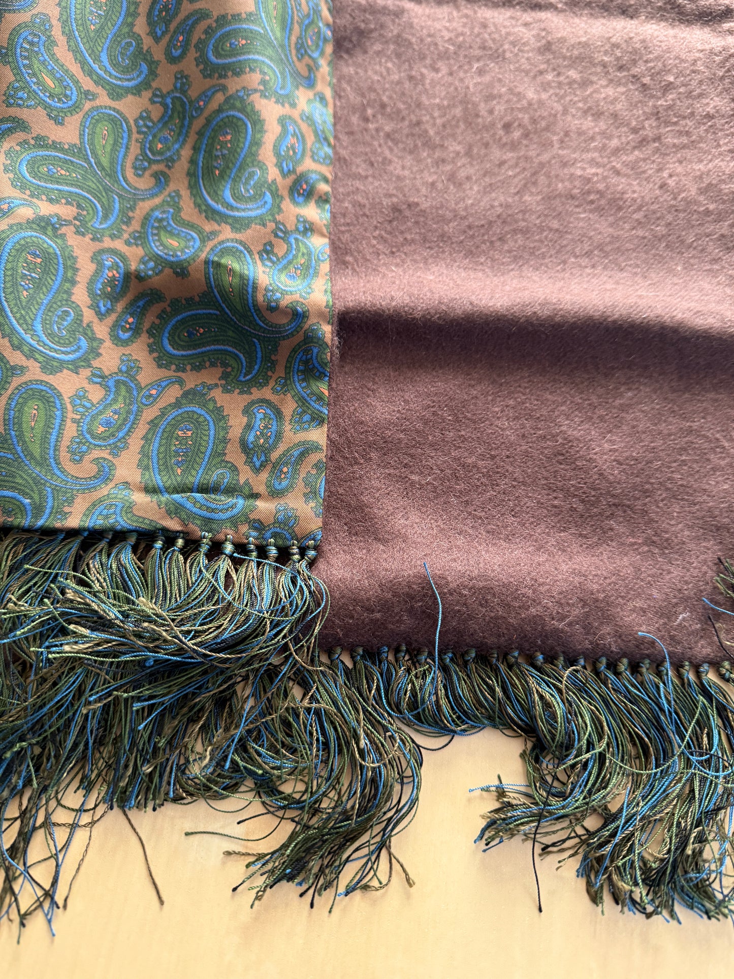 Sciarpa double face in seta paisley e cashmere-lana scozzese