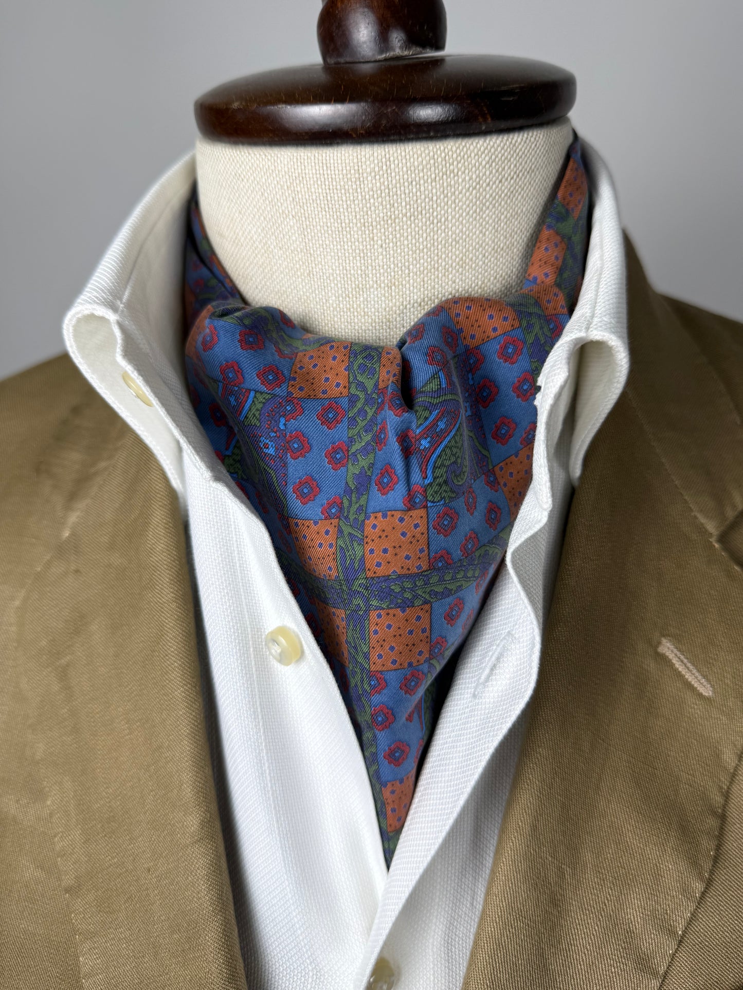 Ascot Borbonese blu e ruggine