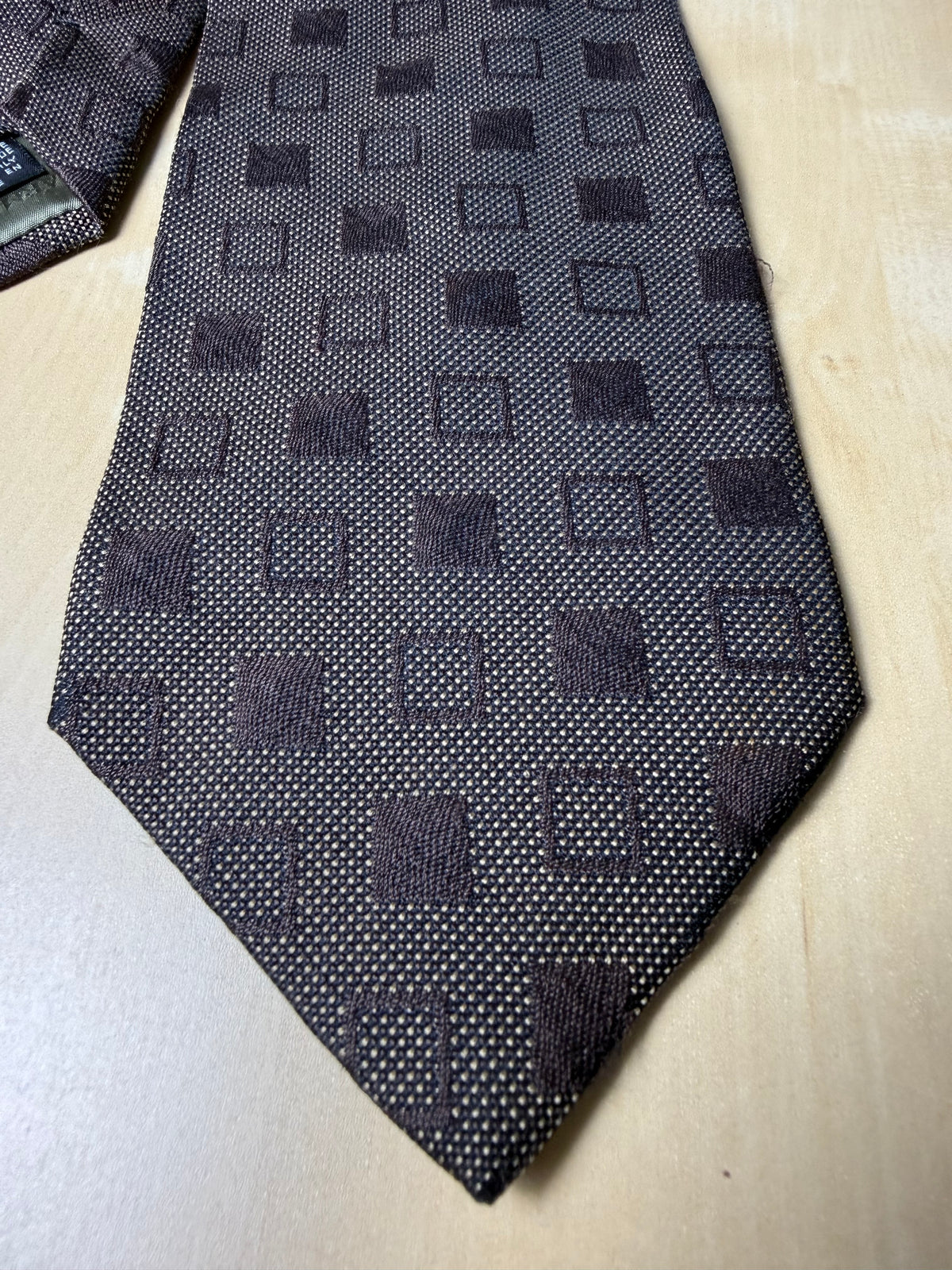 Cravatta Armani vintage marrone quadri