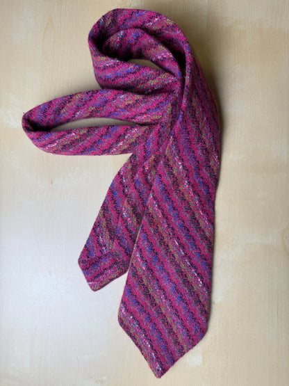Cravatta in tweed irlandese rosa fucsia