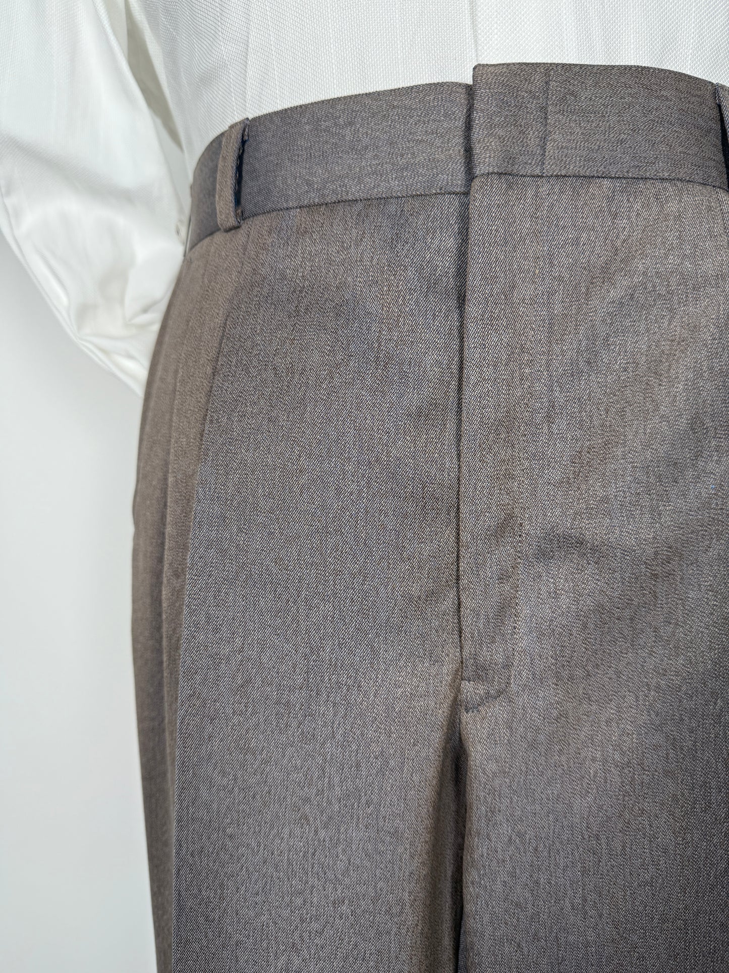 Pantaloni sartoriali anni ‘70 in twill pettinato marrone chiaro (NOS) - tg. 46