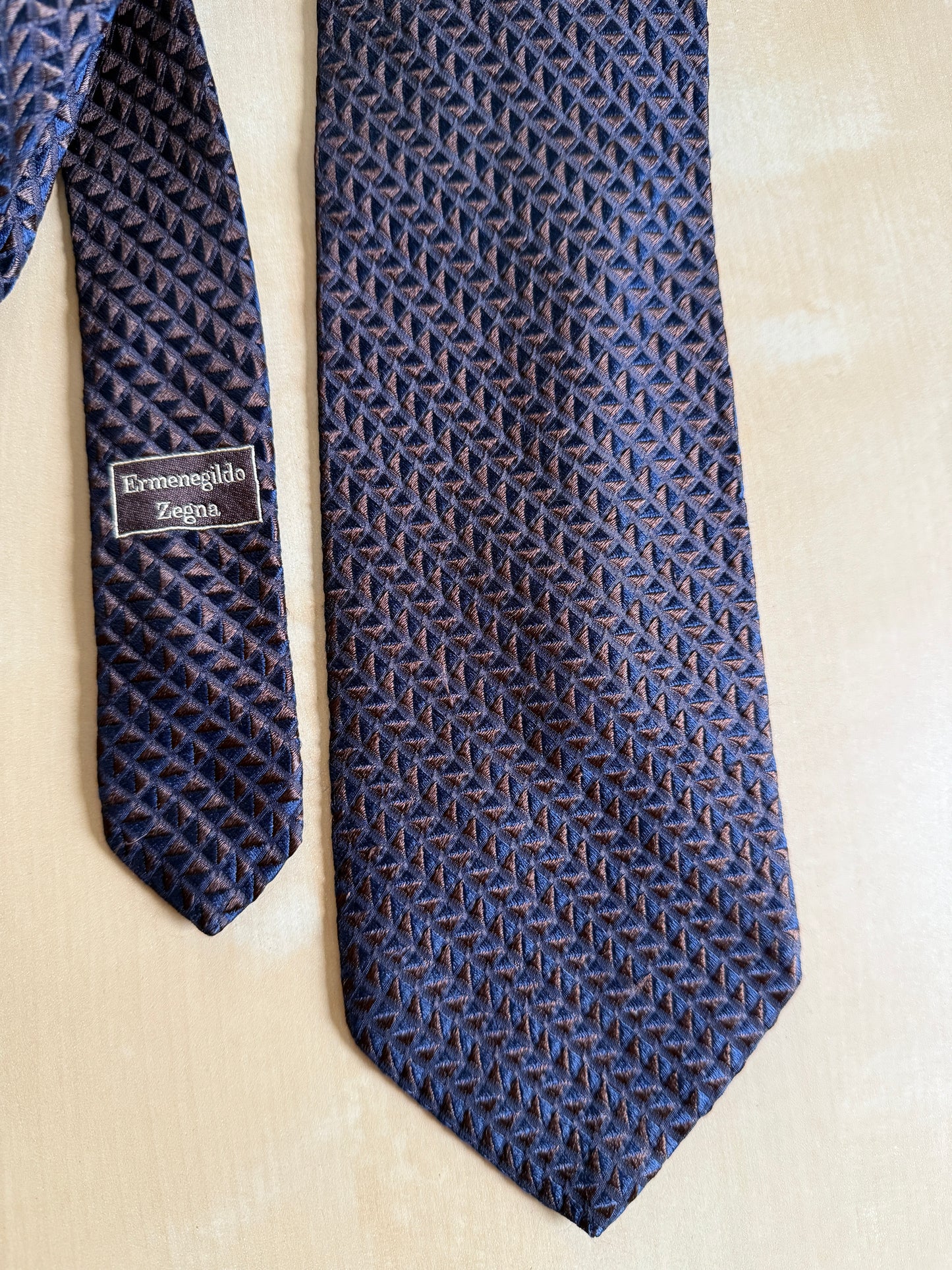 Cravatta Ermenegildo Zegna effetto rilievo