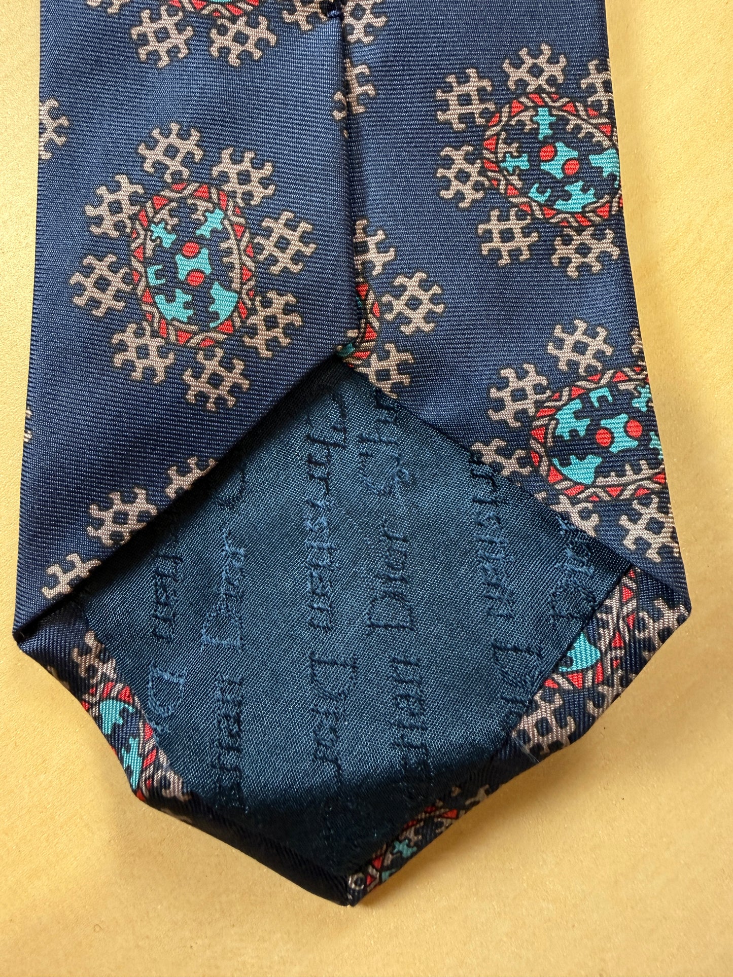 Cravatta Dior vintage medaglioni