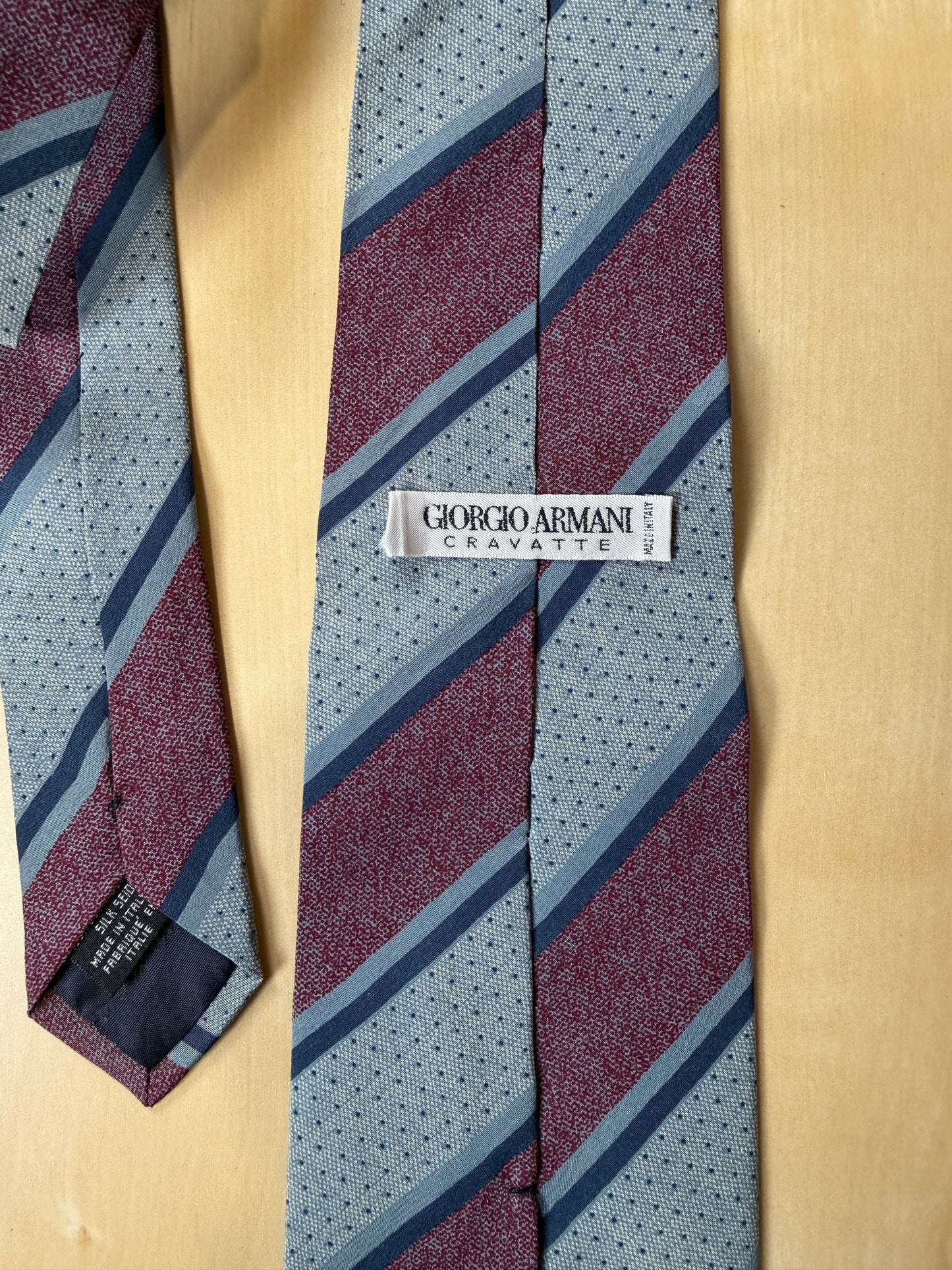 Cravatta Armani vintage regimental in crêpe