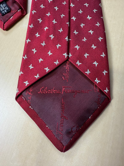 Cravatta Salvatore Ferragamo per Arma dei Carabinieri rossa micro fantasia