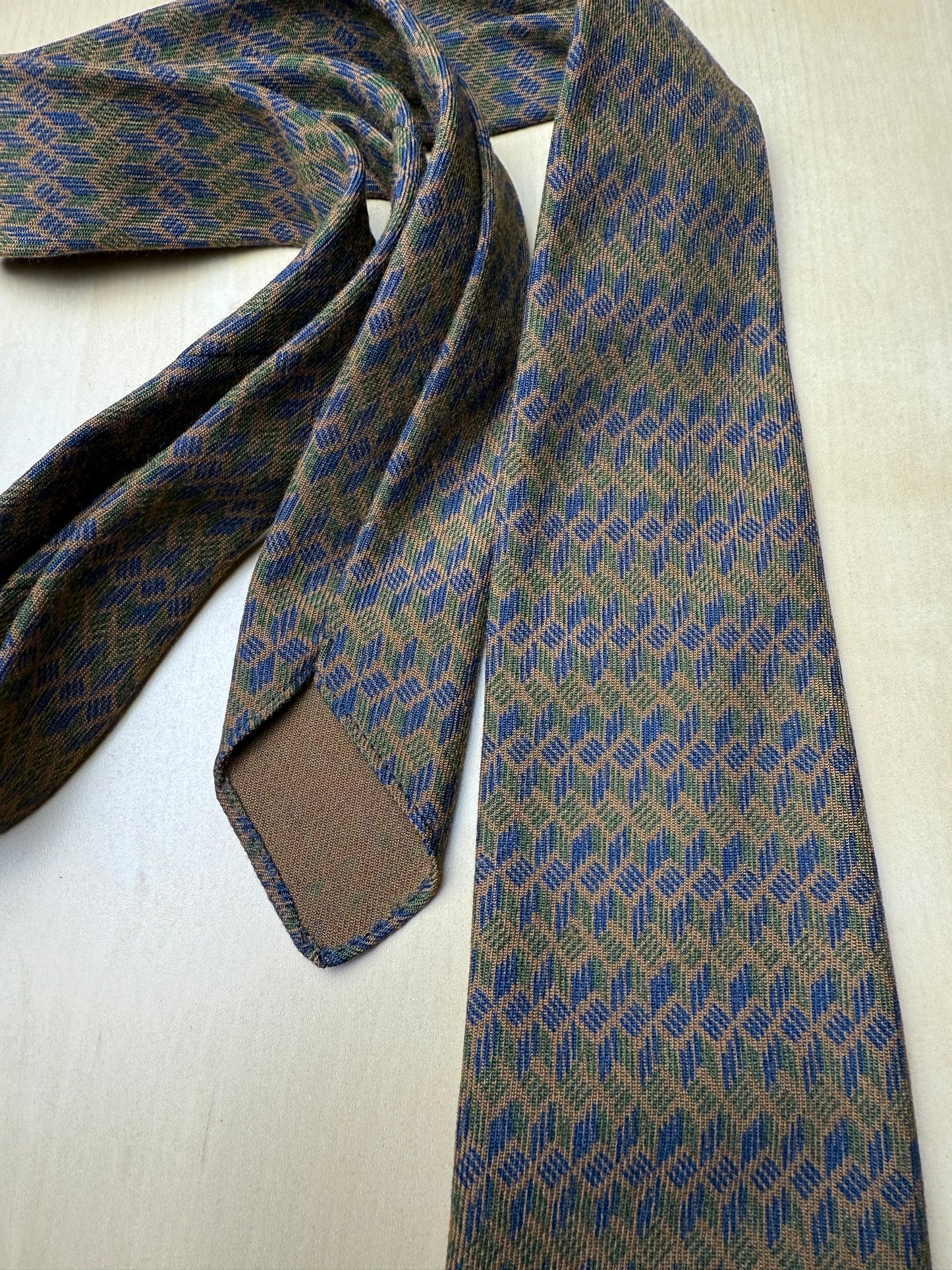 Cravatta vintage in lana sfoderata