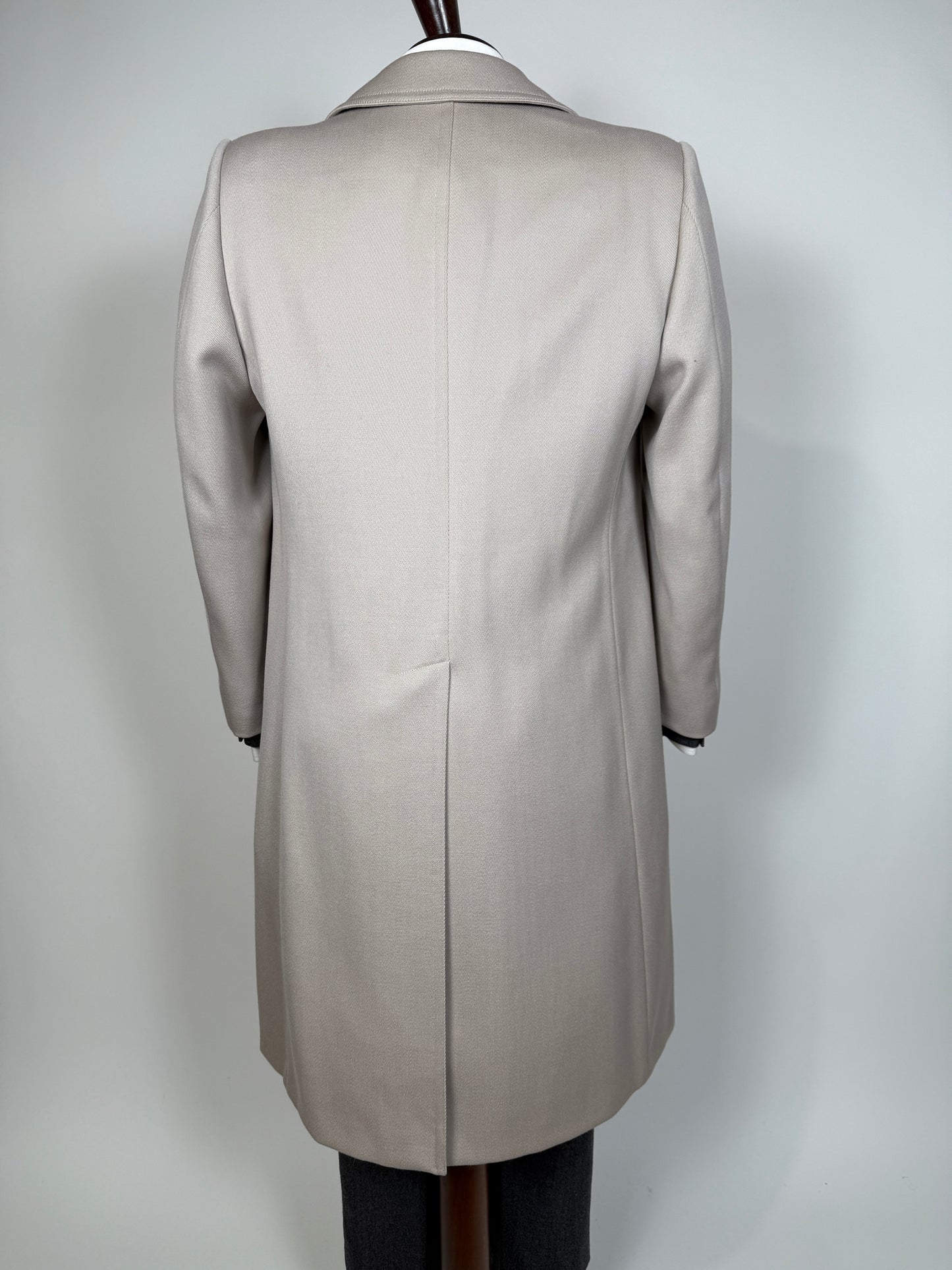 Cappotto doppiopetto anni ‘70 in twill di lana color avorio - tg. 46-48