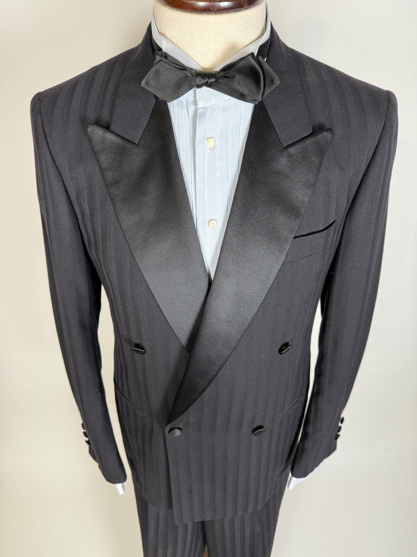 Smoking doppiopetto Corneliani anni ‘80 - tg. 44/46 drop alto