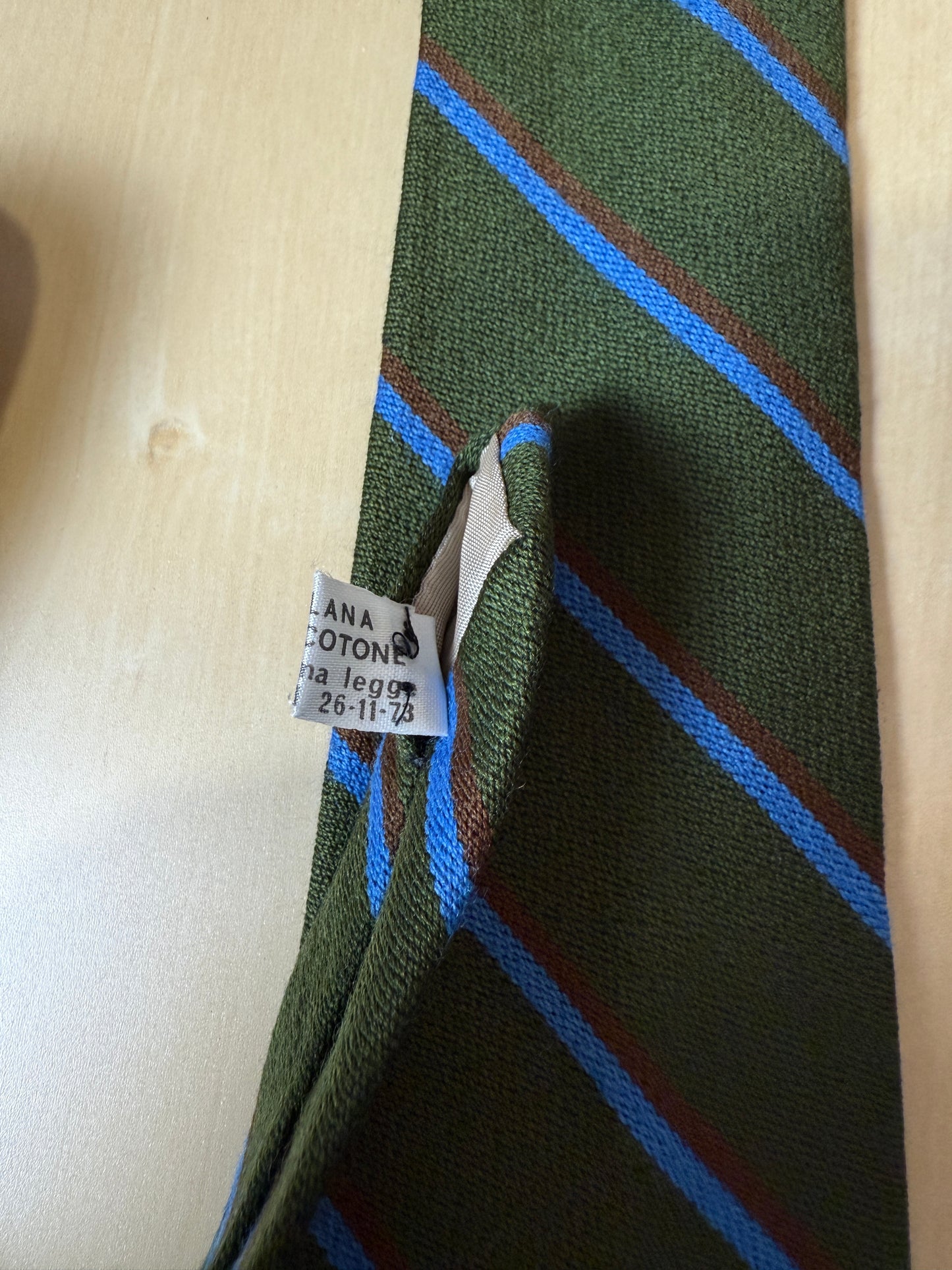 Cravatta righe in lana e cotone