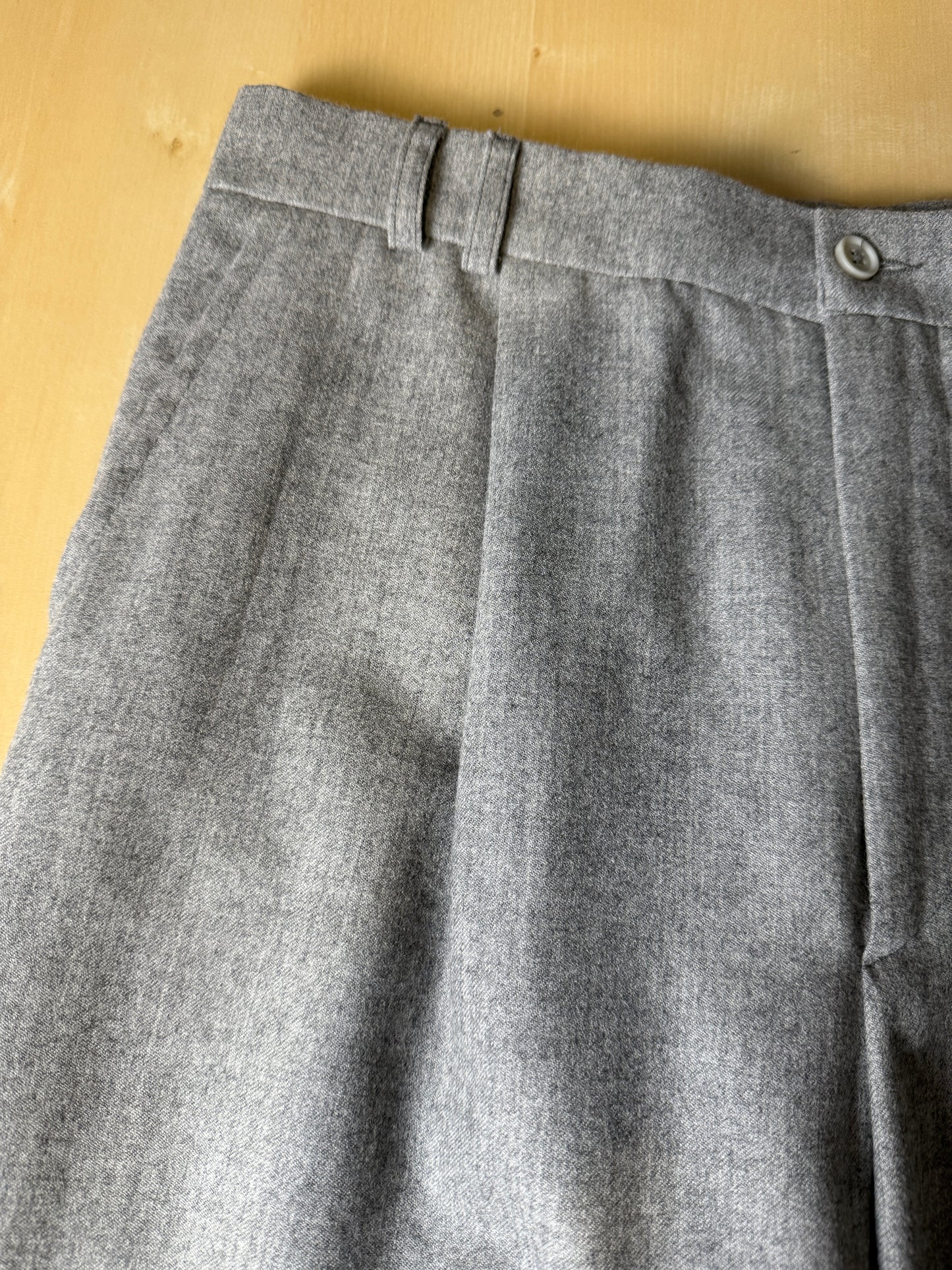 Pantaloni flanella grigio chiaro anni ‘80 (NOS) - tg. 48