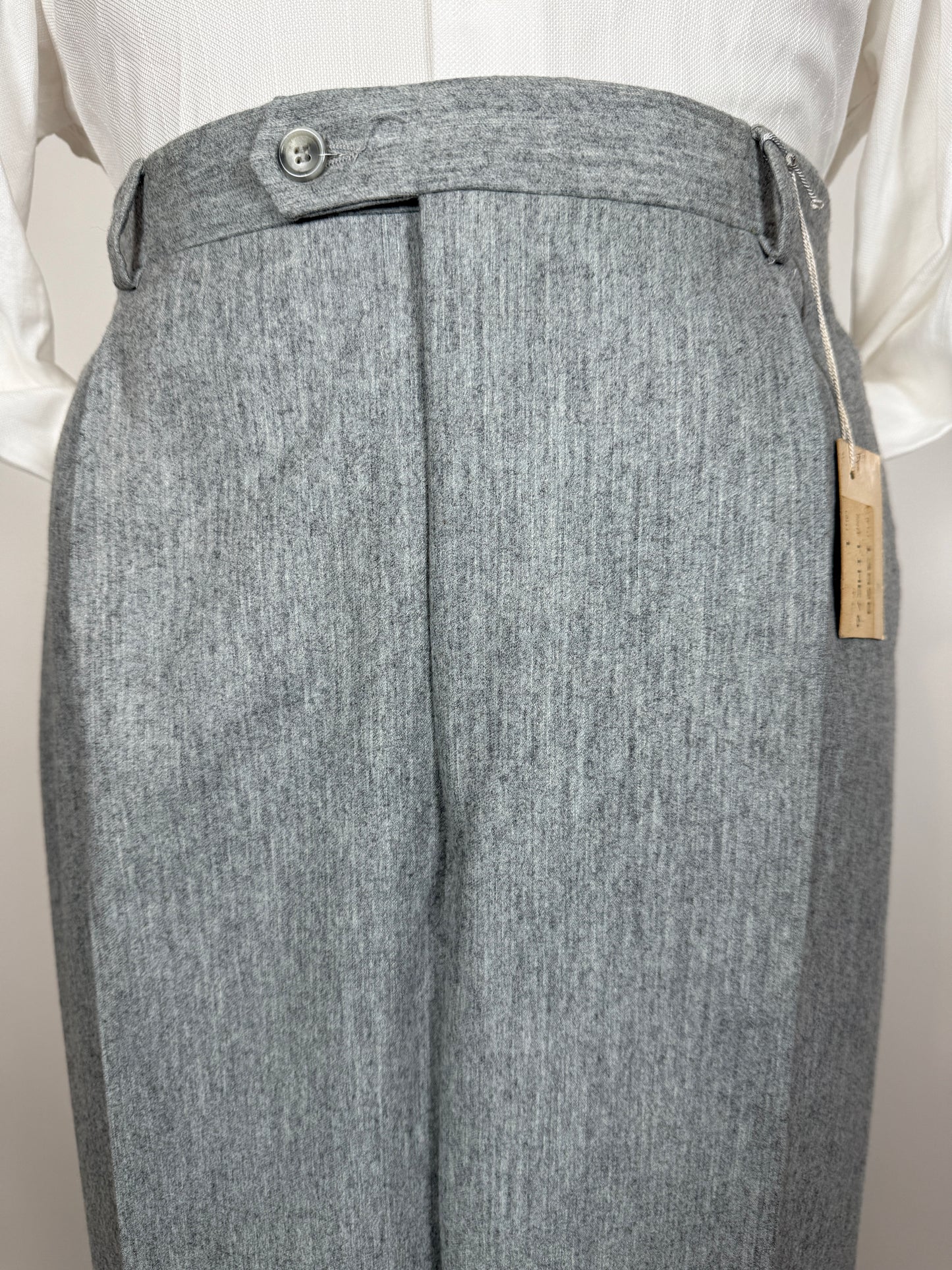 Pantaloni in flanella grigio chiaro anni ‘80 (NOS) - tg. 54