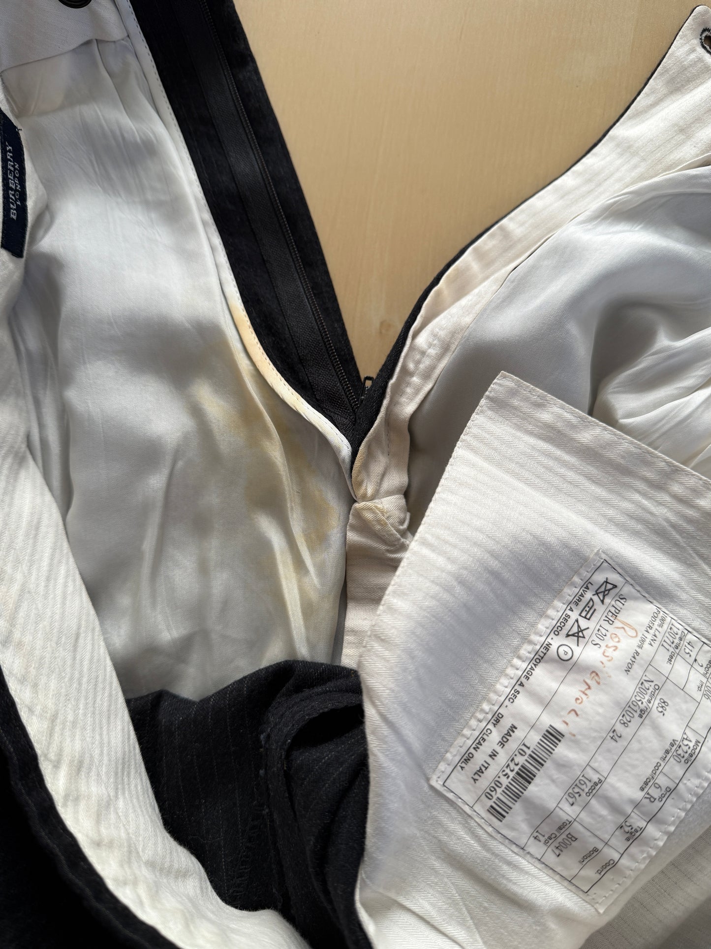 Completo Burberry flanella grigio antracite gessato - tg. 50