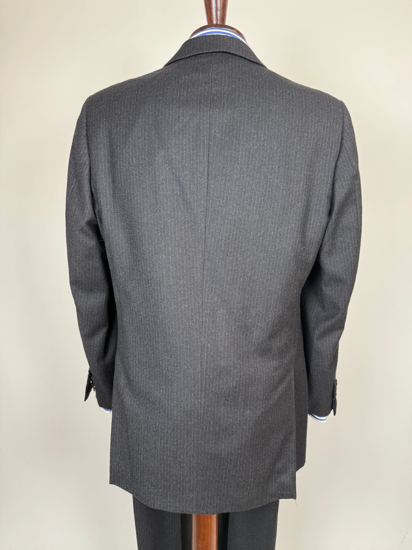 Completo Burberry flanella grigio antracite gessato - tg. 50