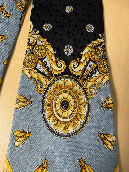 Cravatta Versace jacquard stampa barocca