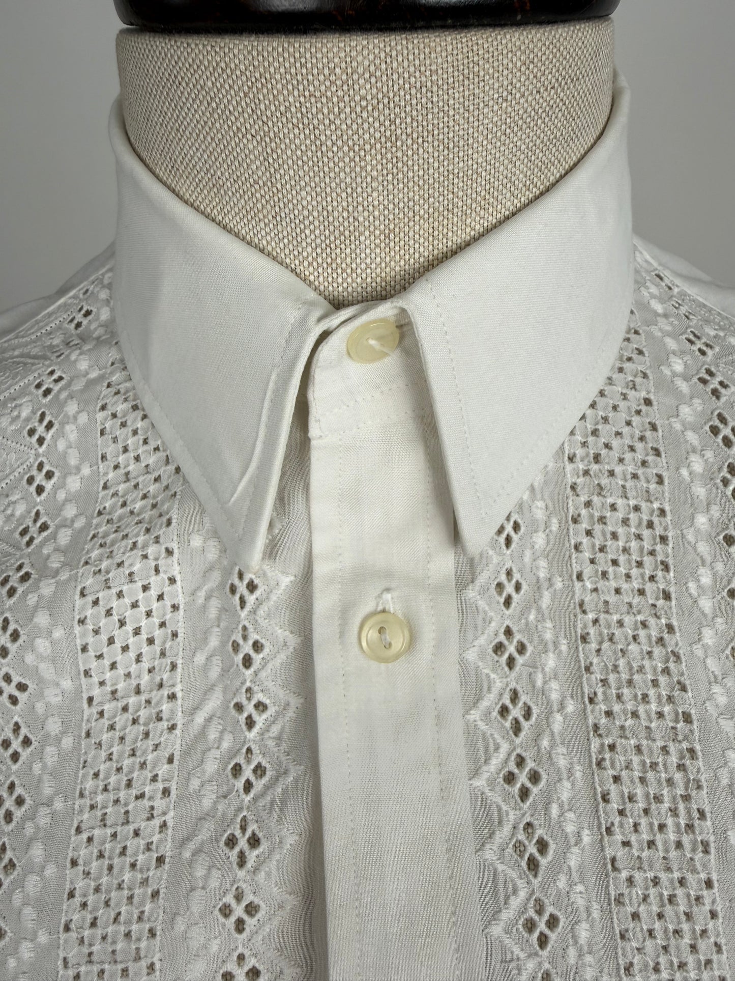 Camicia anni ‘70 con ricami traforati - XS/S collo 38
