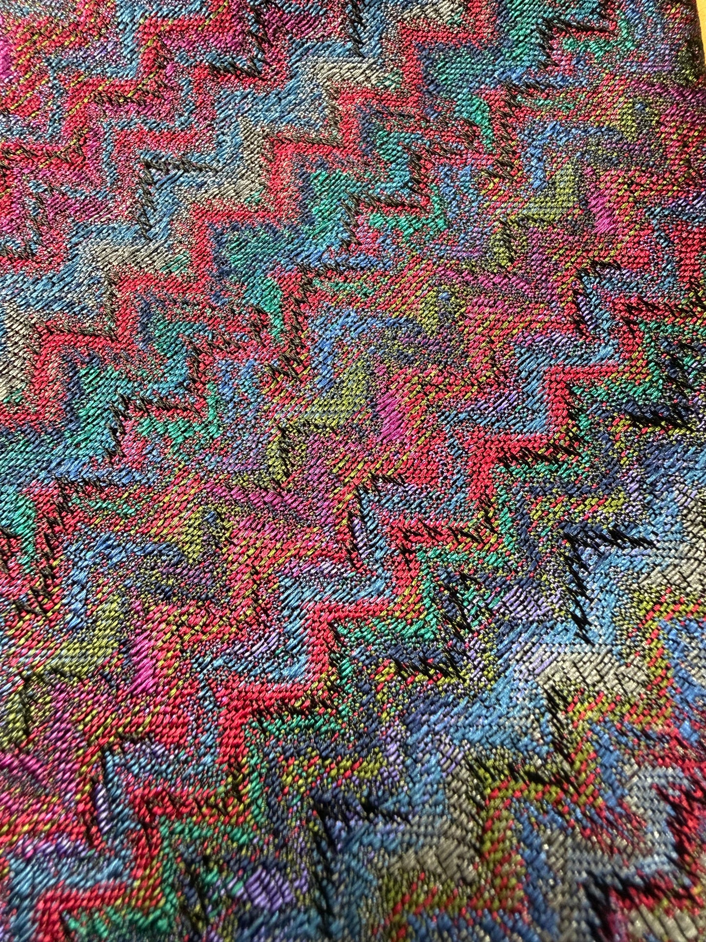 Cravatta Missoni zigzag multicolore viola e blu jacquard