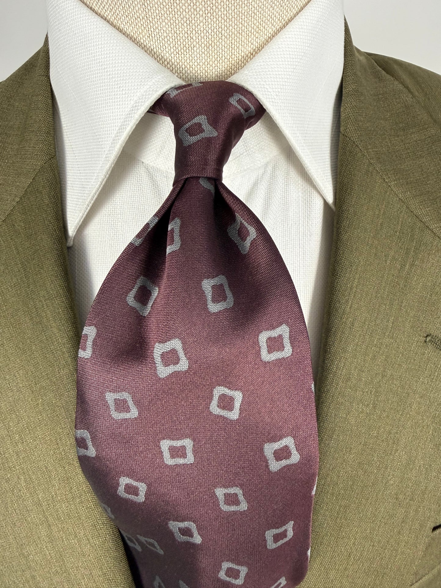 Cravatta Armani bordeaux con riquadri